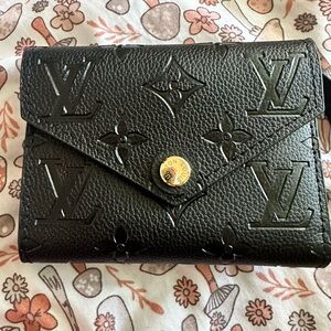 Black wallet